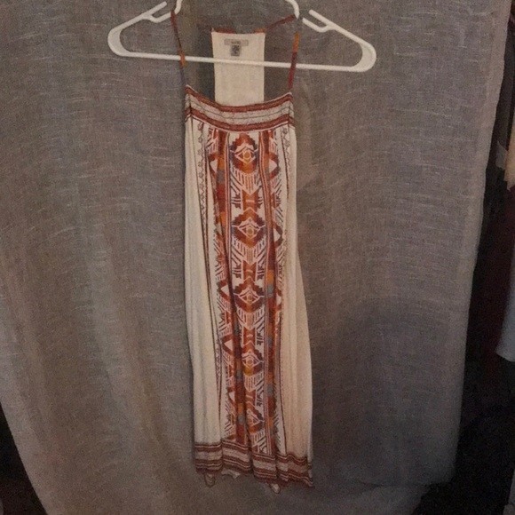 Ecote Dresses & Skirts - White Pattern Dress